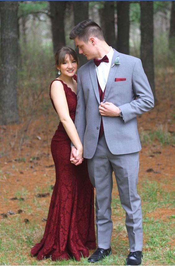 Tips For Choosing a Prom Suit