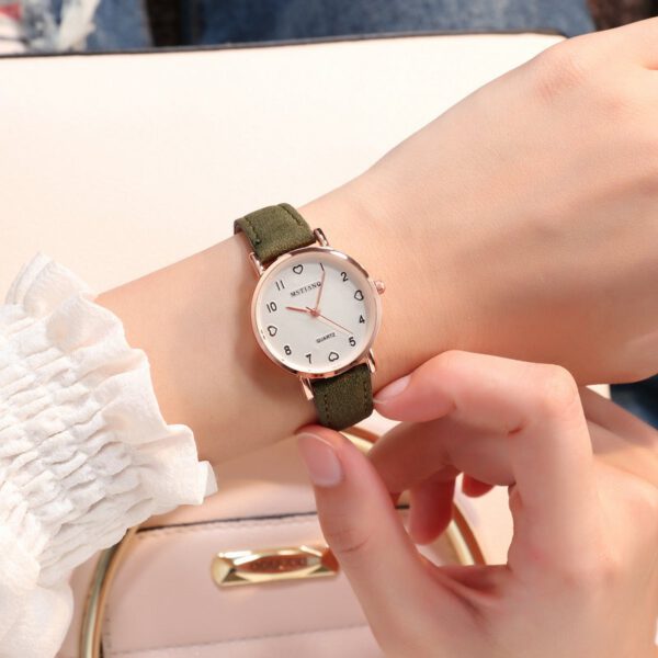 Women Vintage Watches Leather Strap Watch